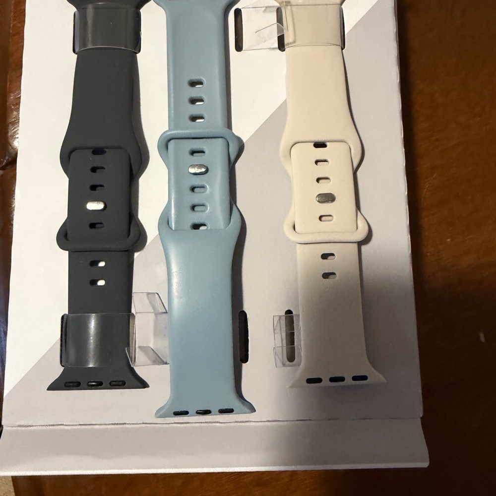 Apple watch silicone bands for 10/11. Size 42mm.